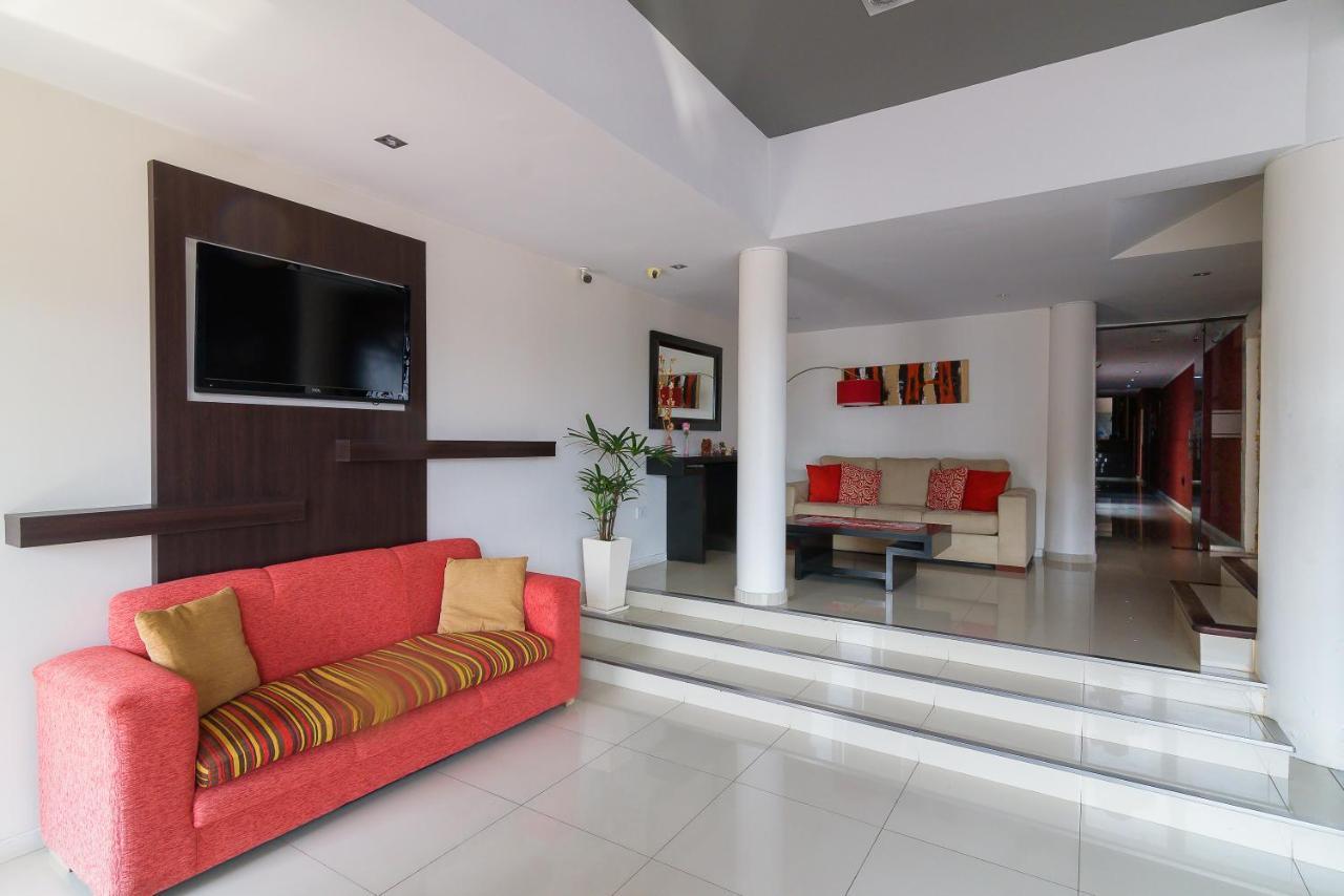 Hotel Coe Vera Parana Bagian luar foto