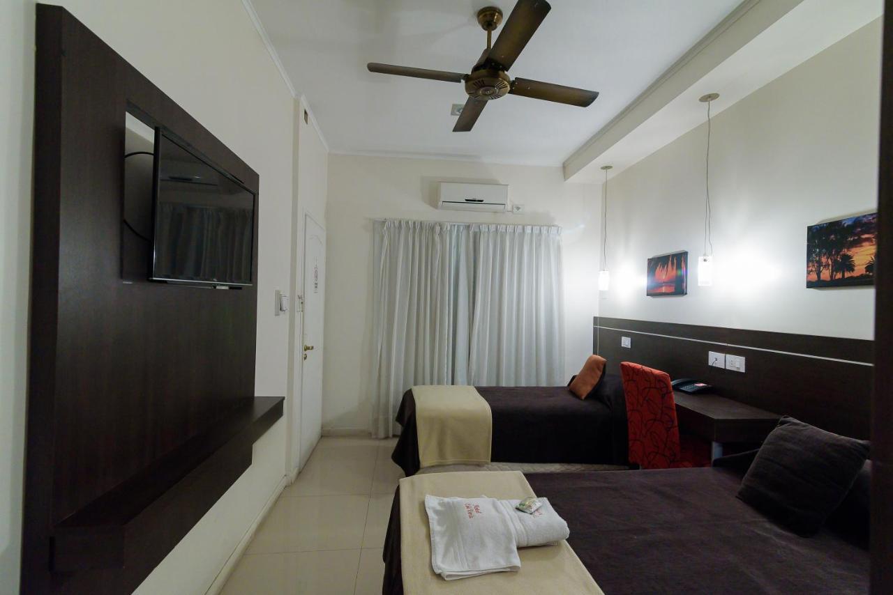 Hotel Coe Vera Parana Bagian luar foto