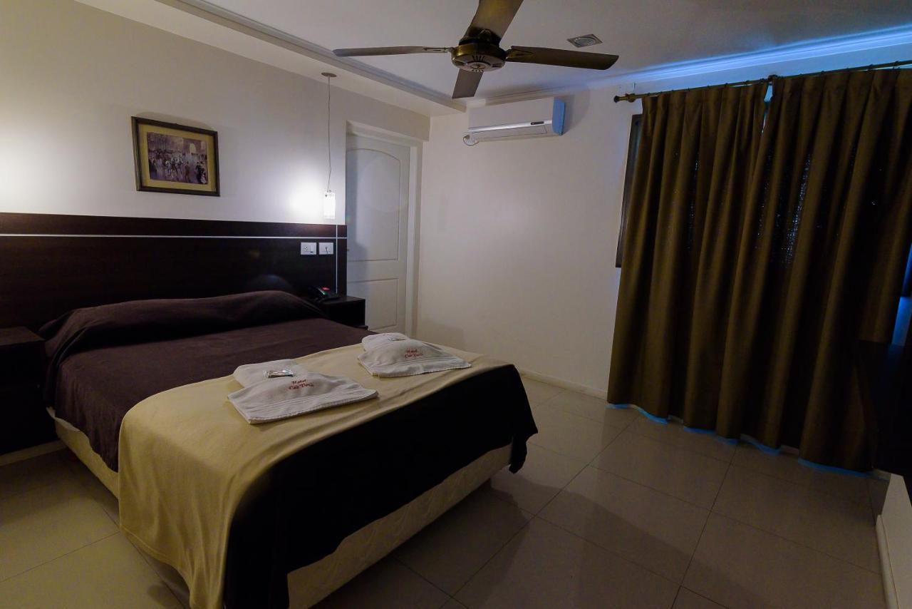 Hotel Coe Vera Parana Bagian luar foto