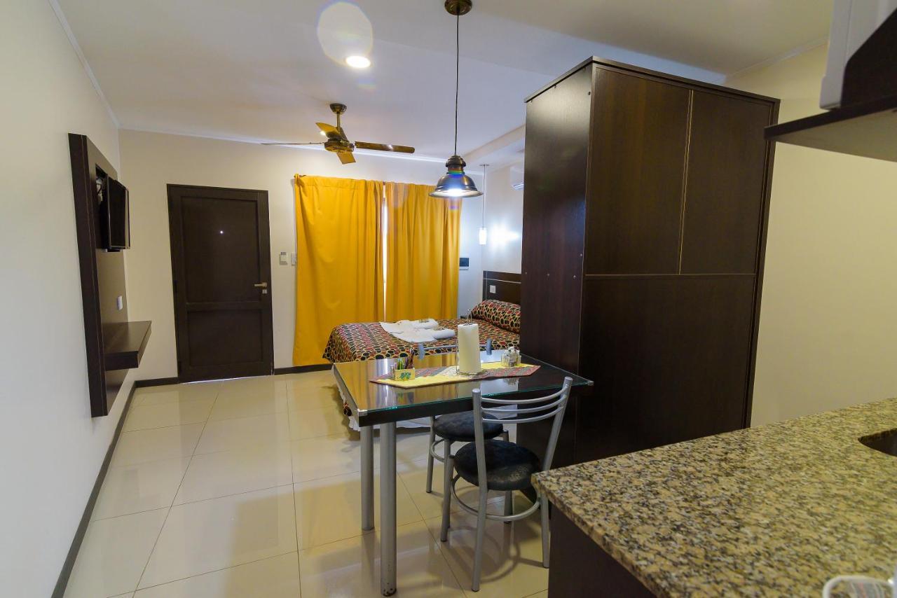 Hotel Coe Vera Parana Bagian luar foto